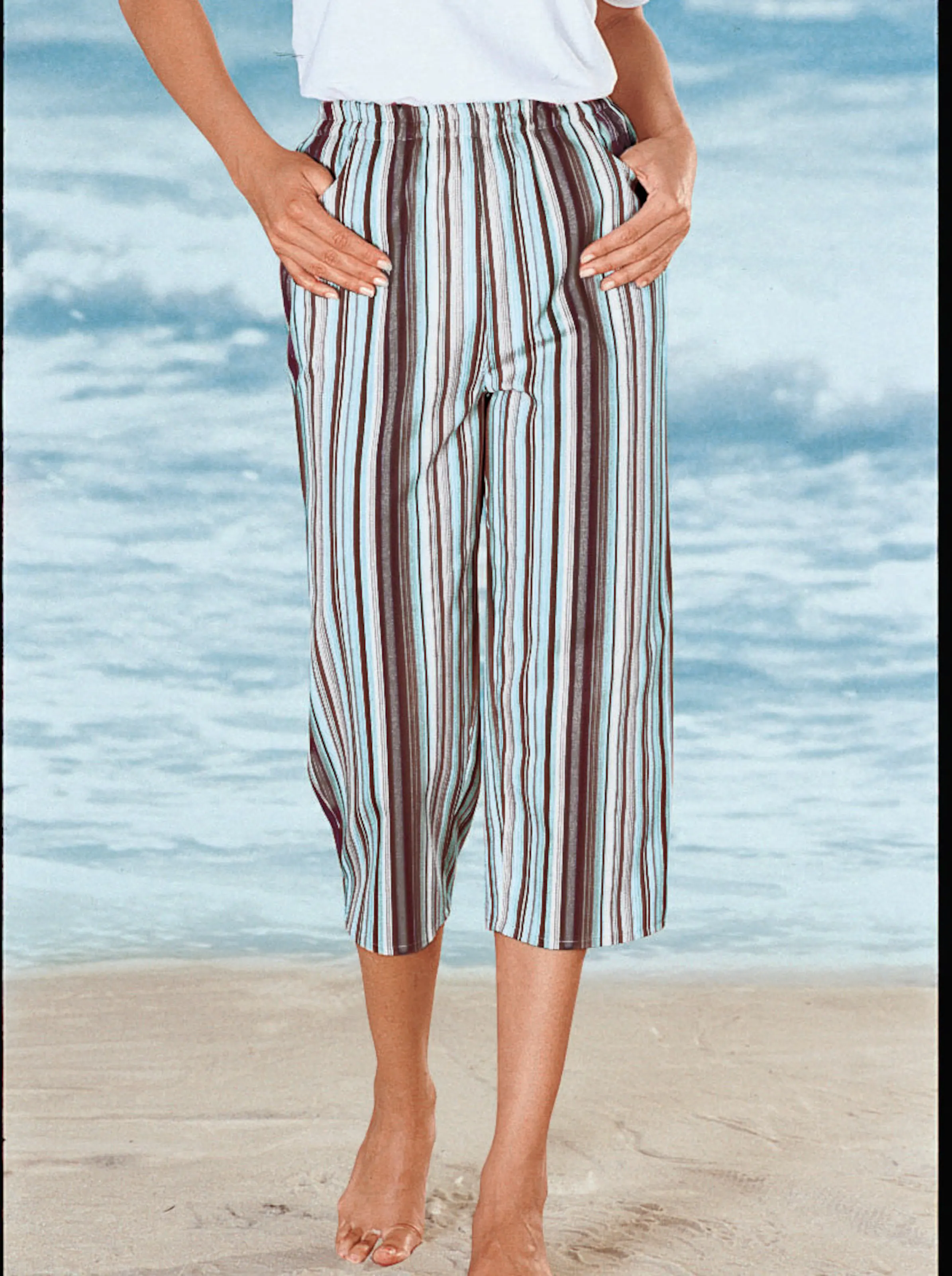 Caprihose in aqua-gestreift
