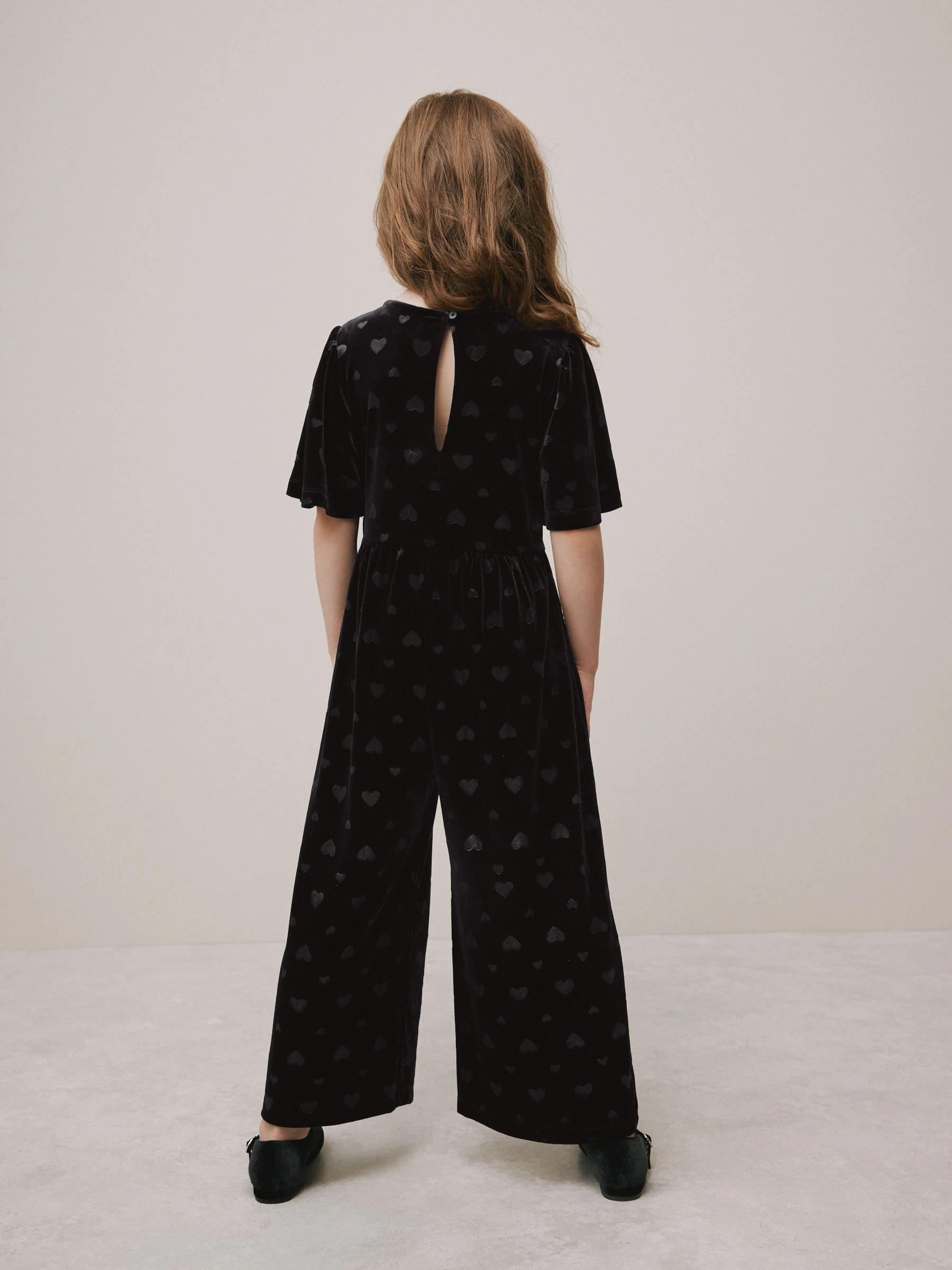 Zwart - Heart Embossed Velour Jumpsuit (3-16yrs)