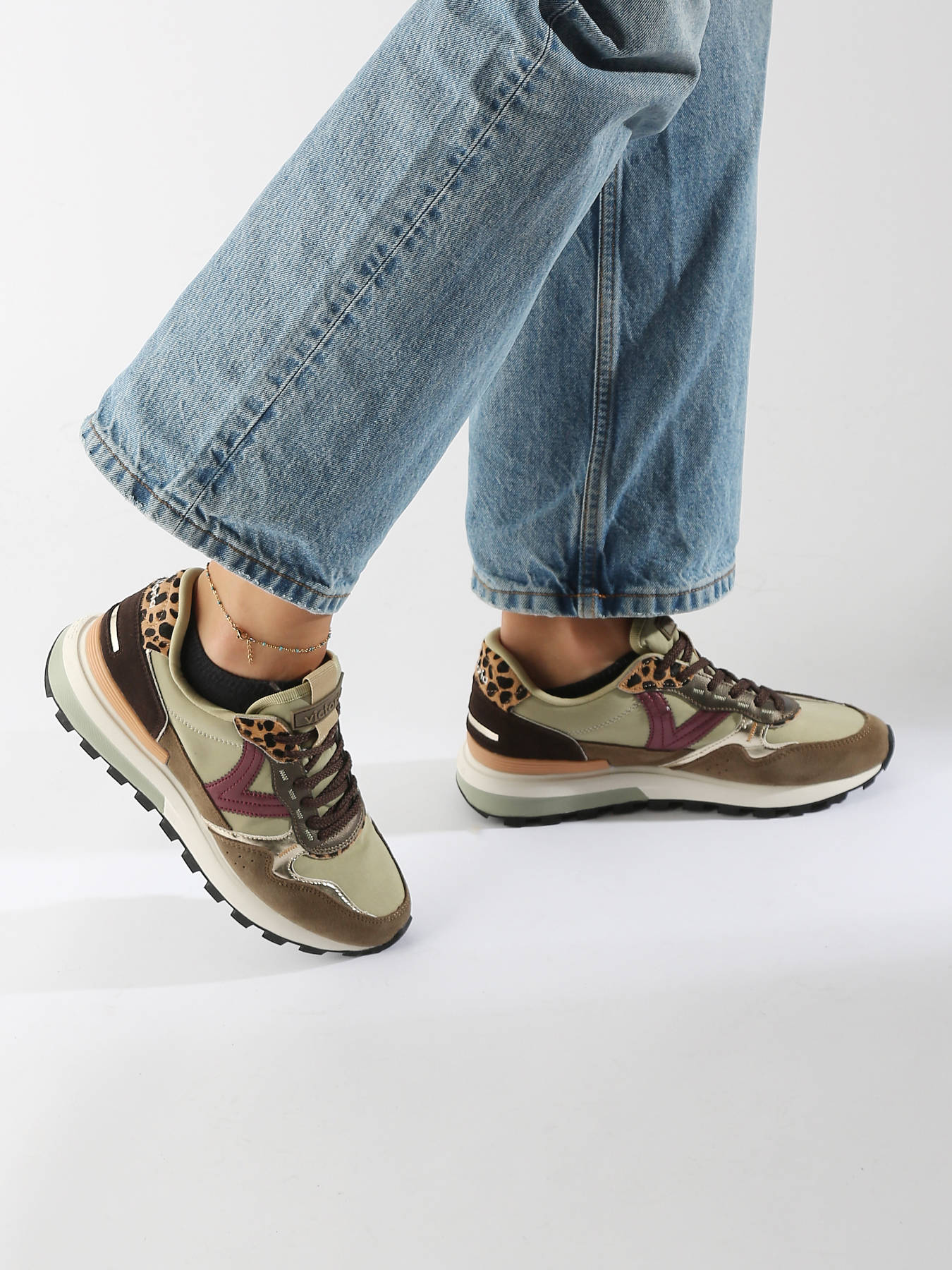 Sneakers VICTORIA