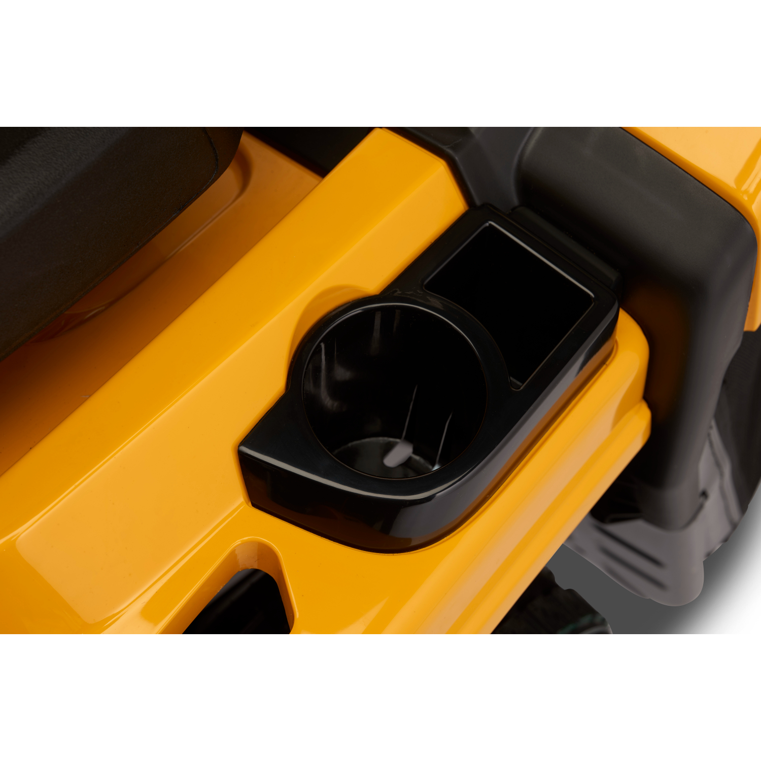 Stiga Estate 384 Benzine zitmaaier - 240L - 432cc - 84cm
