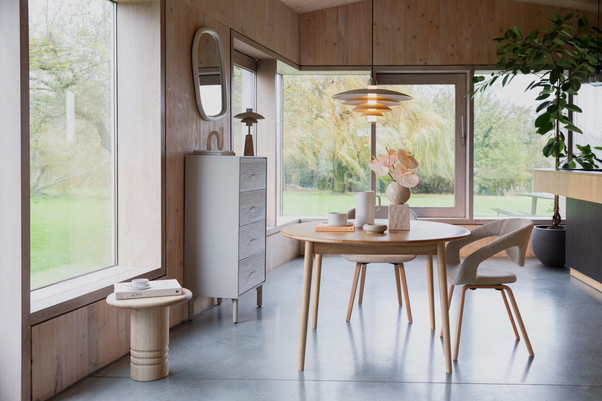 Eettafel Twist rond uitschuifbaar walnoot 120-160 cm