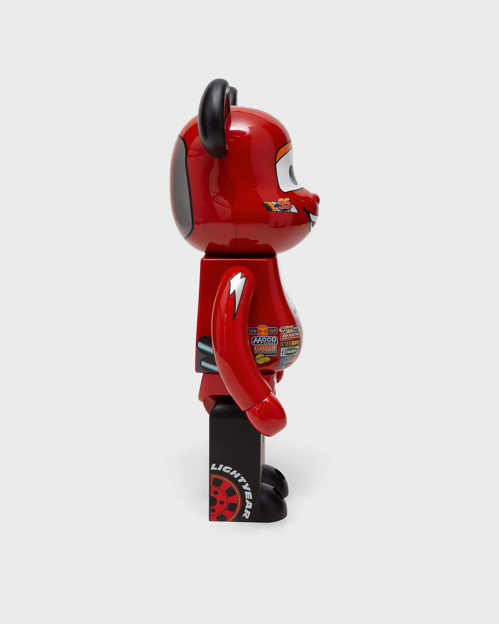 MEDICOM BEARBRICK 1000% CARROS RELÂMPAGO MCQUEEN