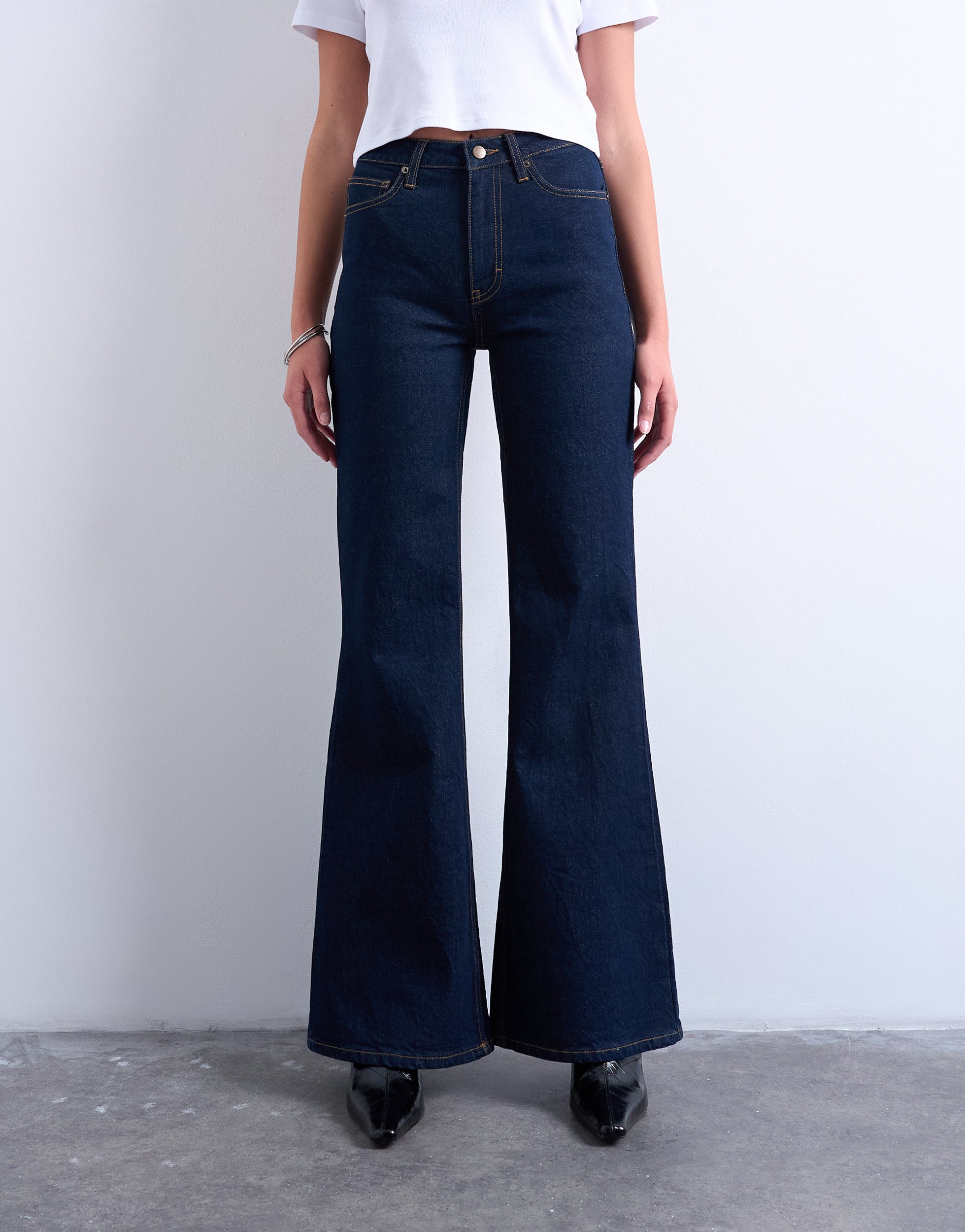 TSMARIE Mid rise Flared fit Jeans
