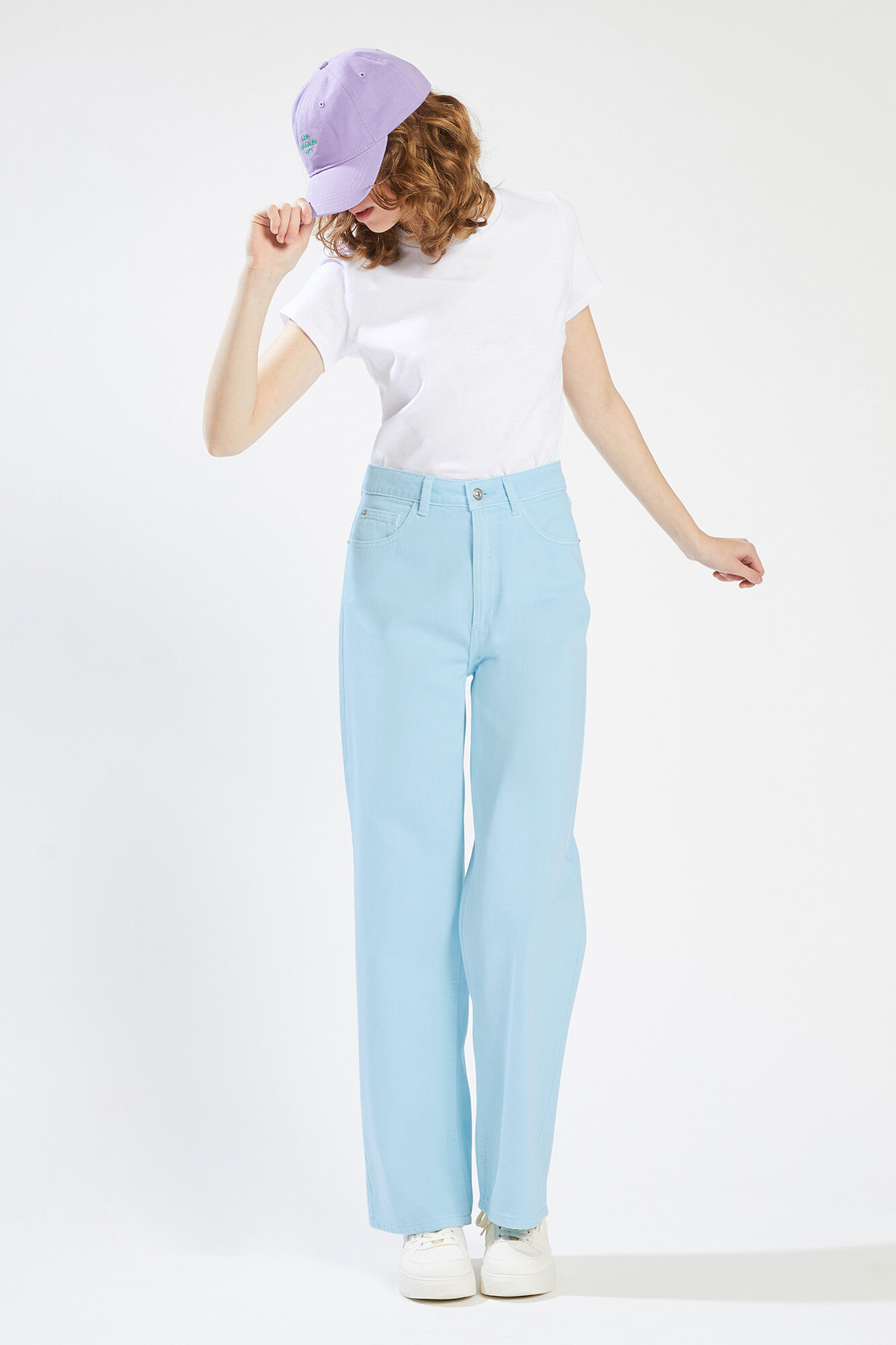 Calça jeans reta de cintura alta