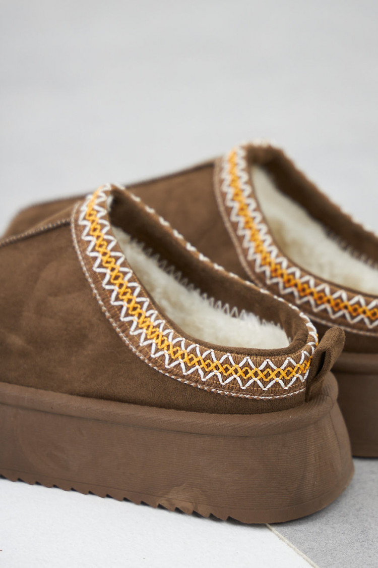 Bottines chaussons en velours compensés