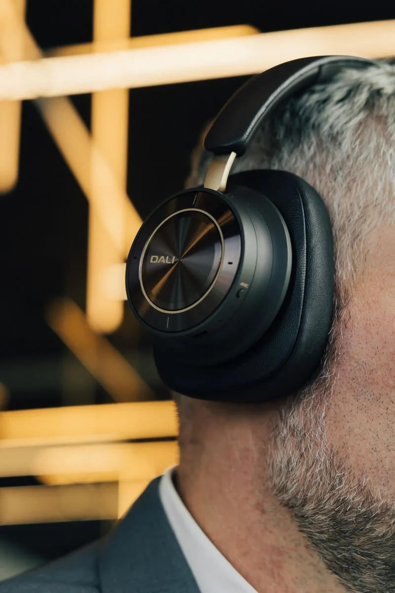 Dali IO-12 Chocolat foncé Casques Bluetooth