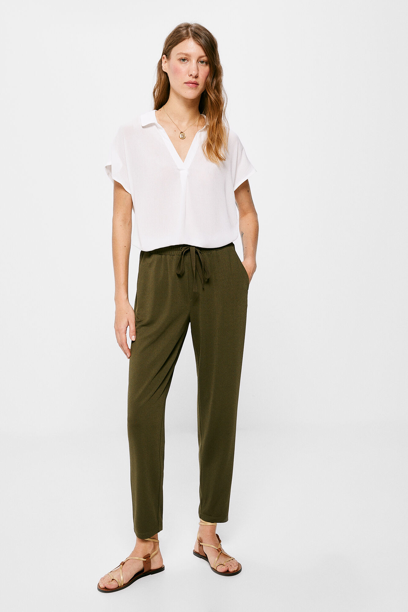 Calça Jogger - Estampa em Fundo Branco