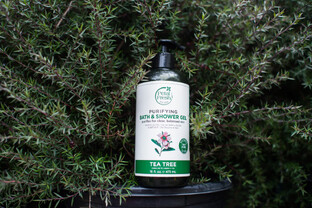 Petal Fresh Tea Tree Bath & Shower Gel 475ML