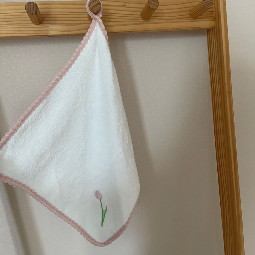 Minbrogy - Tulp geborduurde koraal fleece handdoek