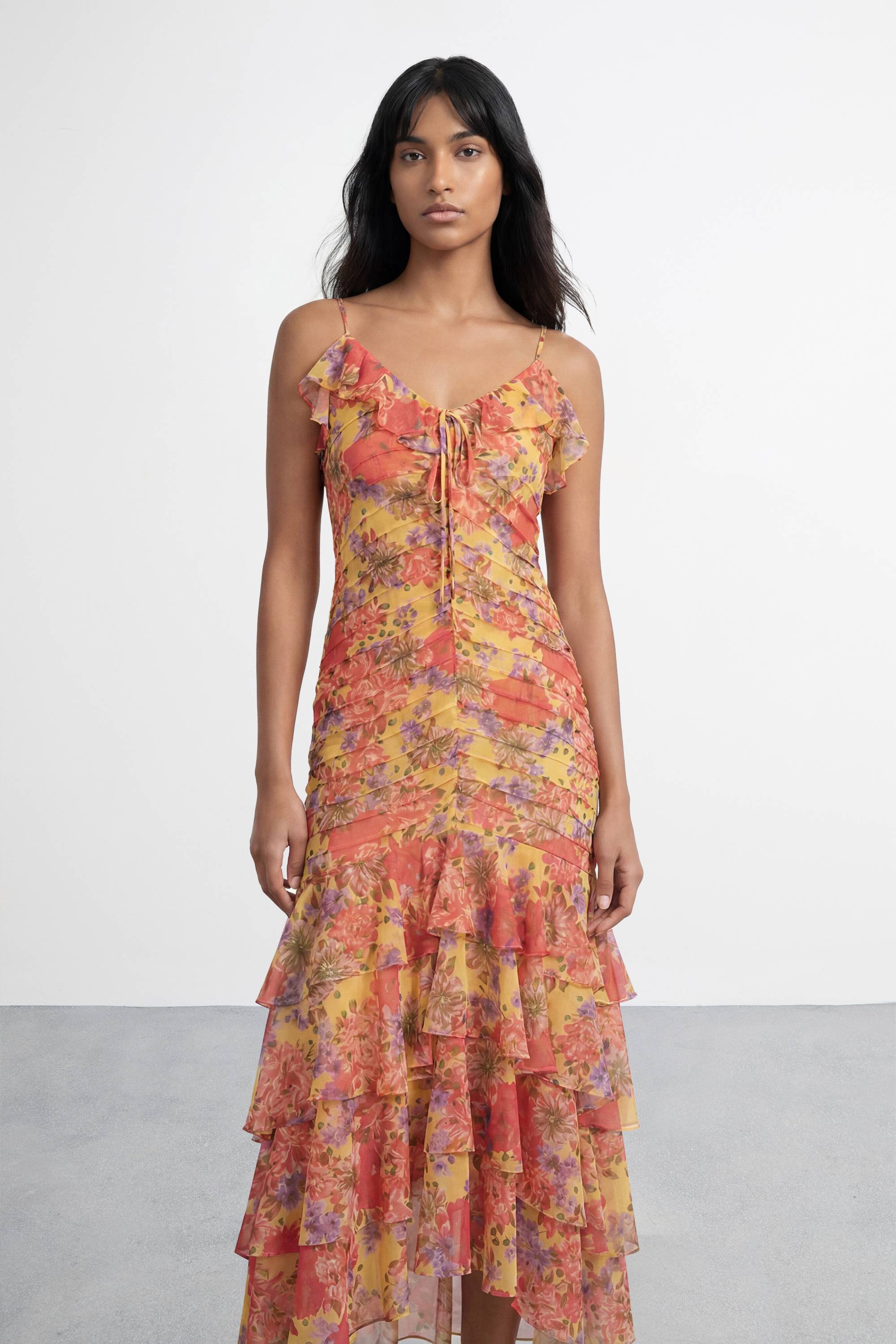 Warehouse Robe Midi À Imprimé Floral Avec Plis Nervurés Et Volants