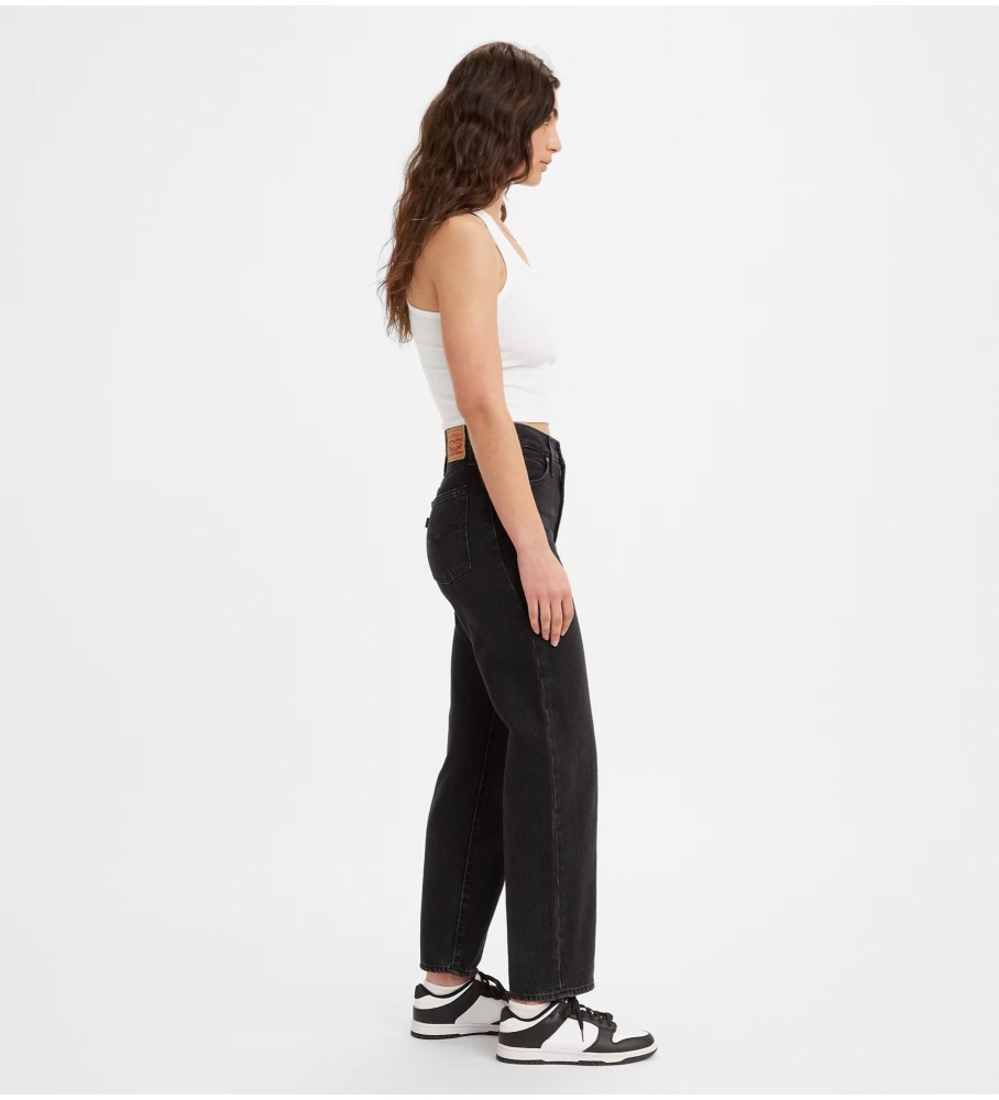 Calça jeans Levi's 94 preta, estilo baggy.