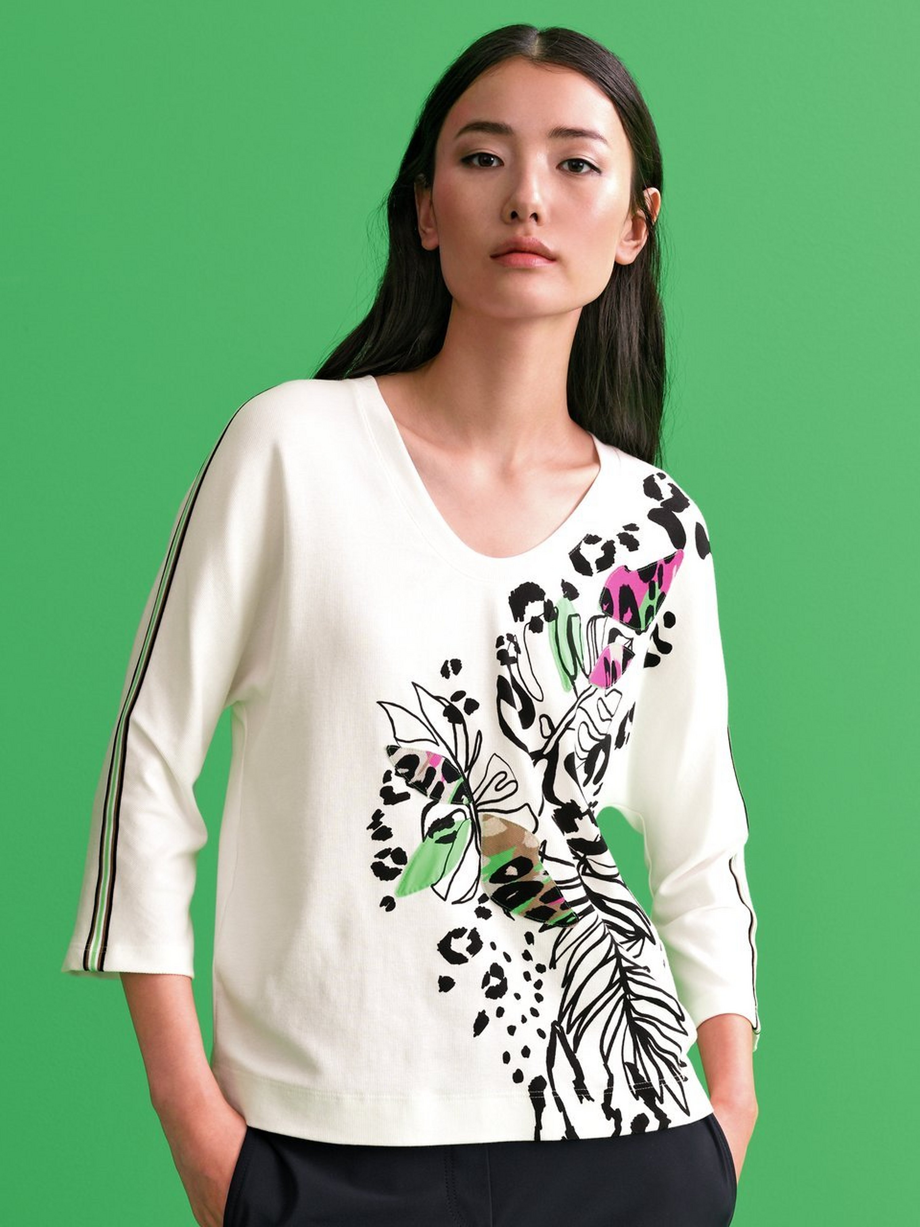 Rundhals-Shirt mit 3/4-Fleder­mausarm