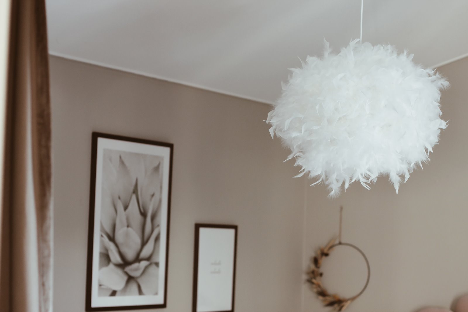 Dun taklampe Ø:40c, hvit 60W E27