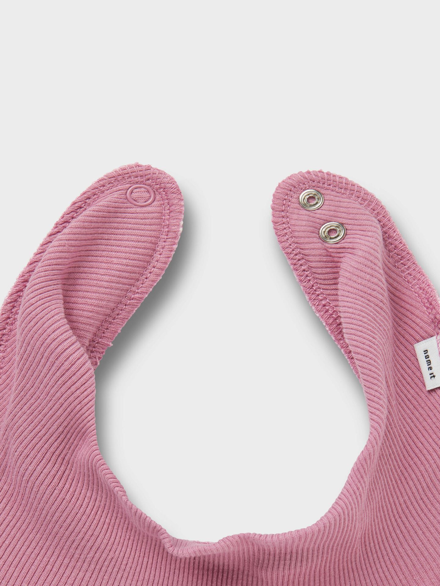 Yvetterossia Scarf Bib Rib
