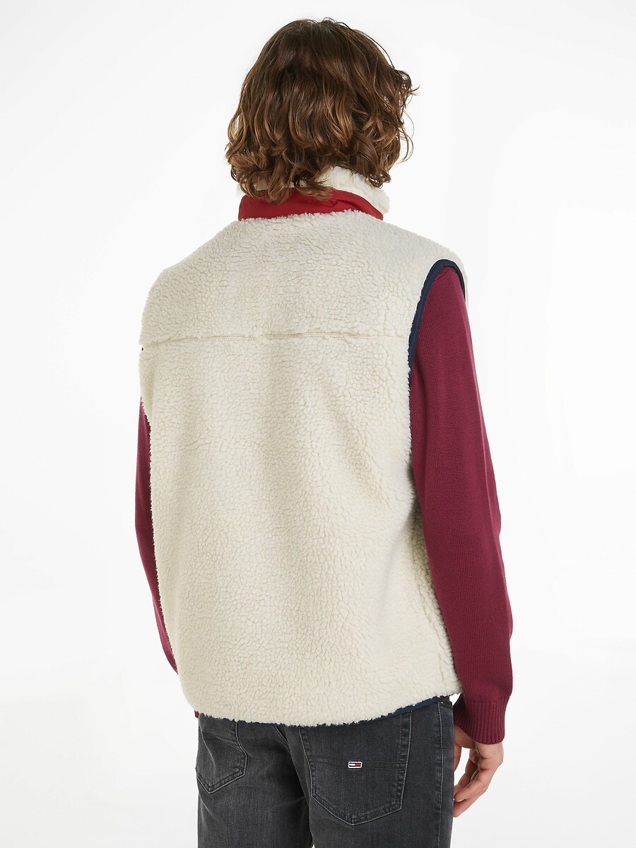 TOMMY JEANS<br>Cardigã sherpa sem mangas