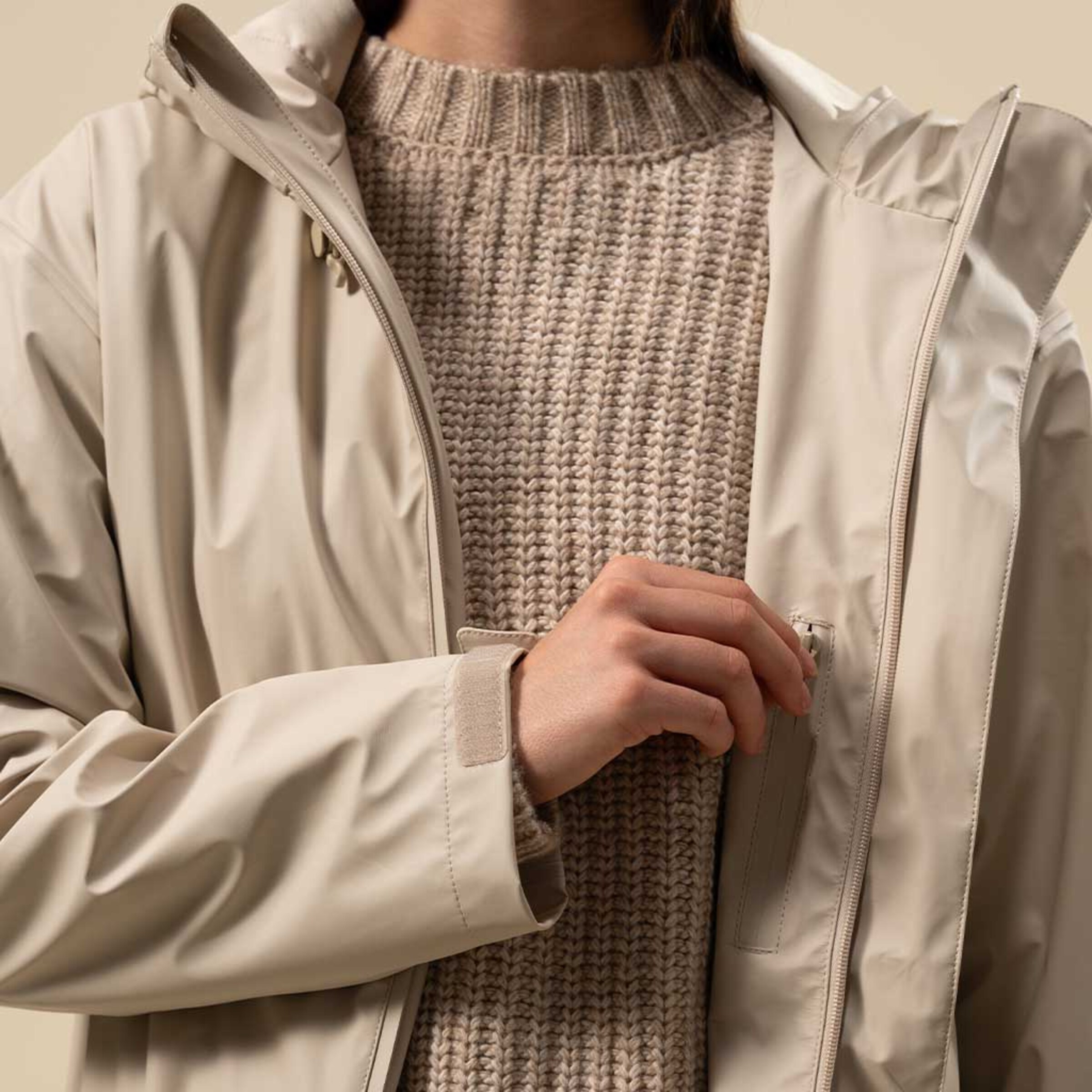 Everyday Rain Jacket Short Sandstone