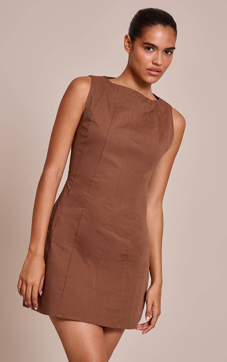 Chocolat Robe Moulante Sans Manches En Tissu Tissé À Col Bateau
