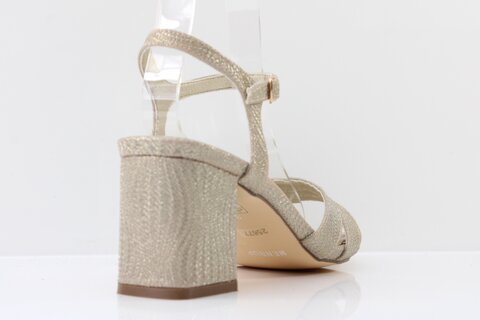 Menbur Sandalen