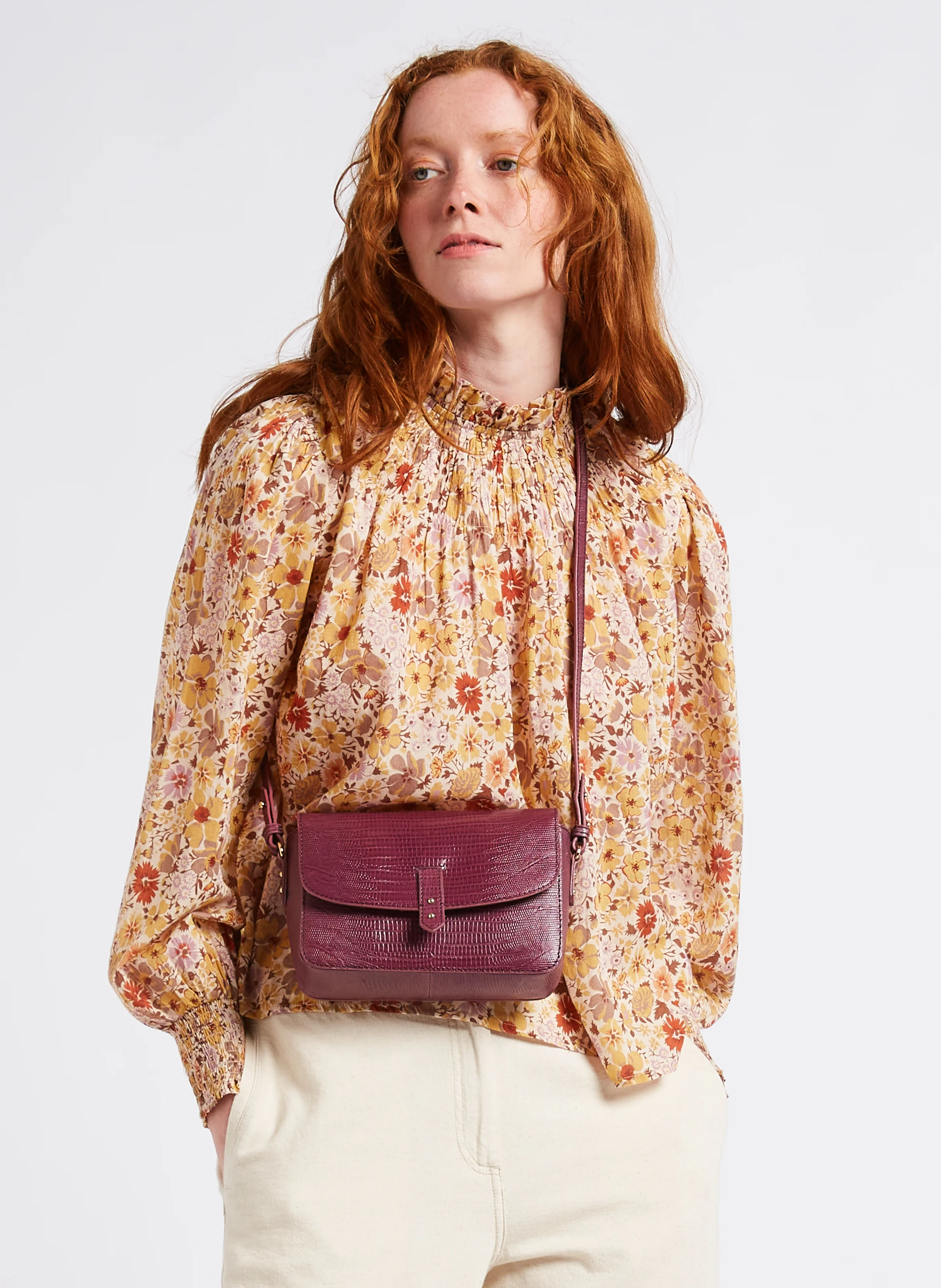 SERVAN - Sac bandoulière en cuir| Violet