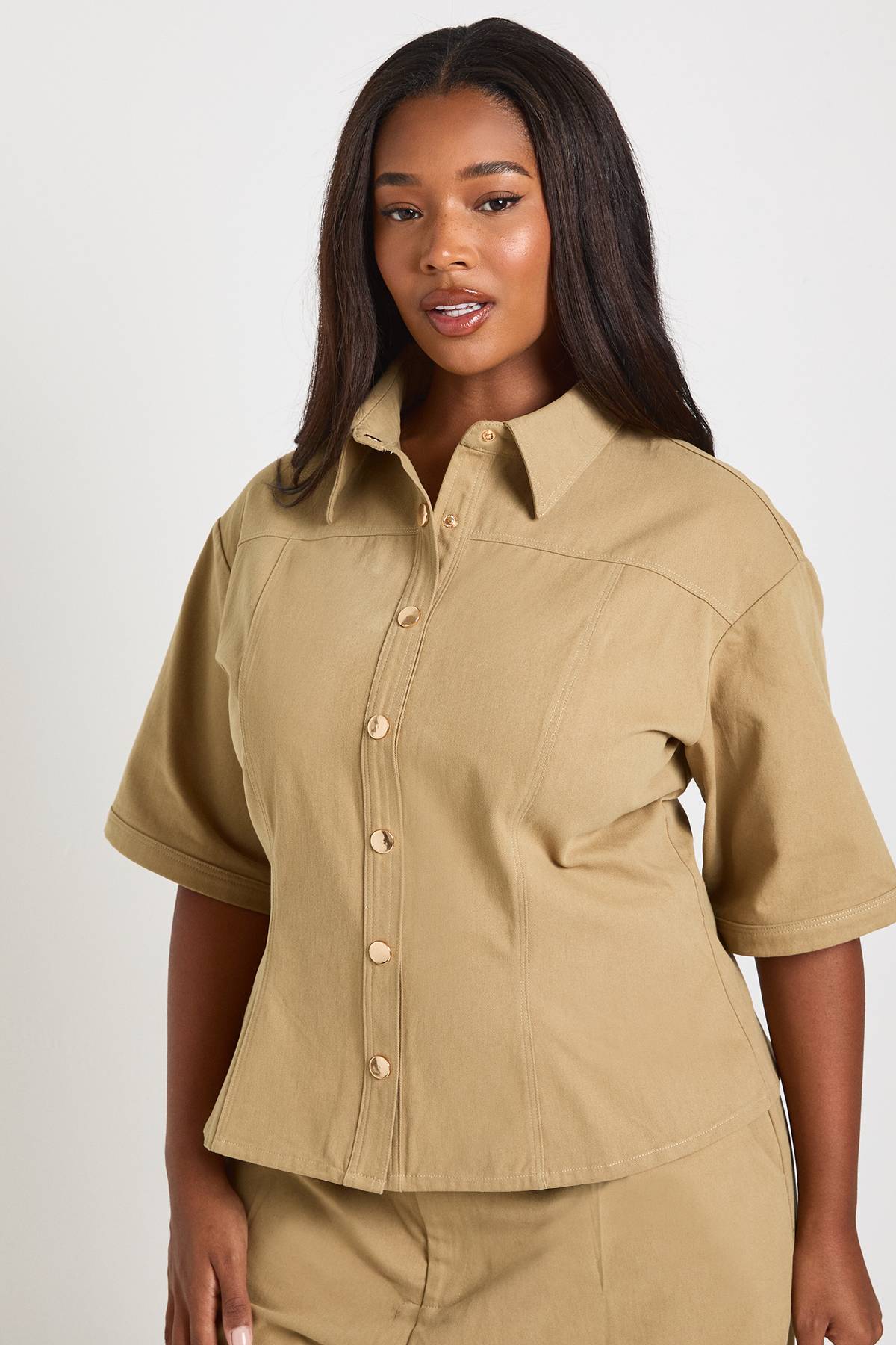 boohoo Chemise Grande Taille Sergé Doré Taille Cintrée