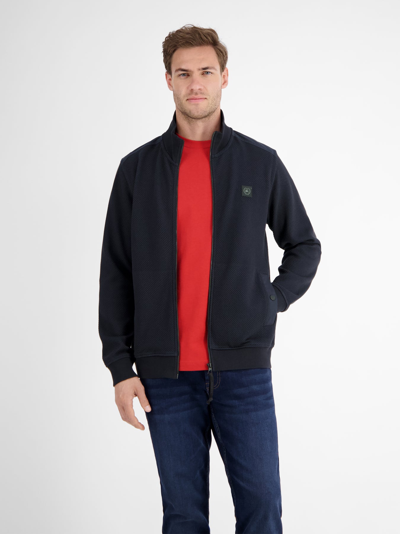 Herren Sweatjacke in sportiver Struktur