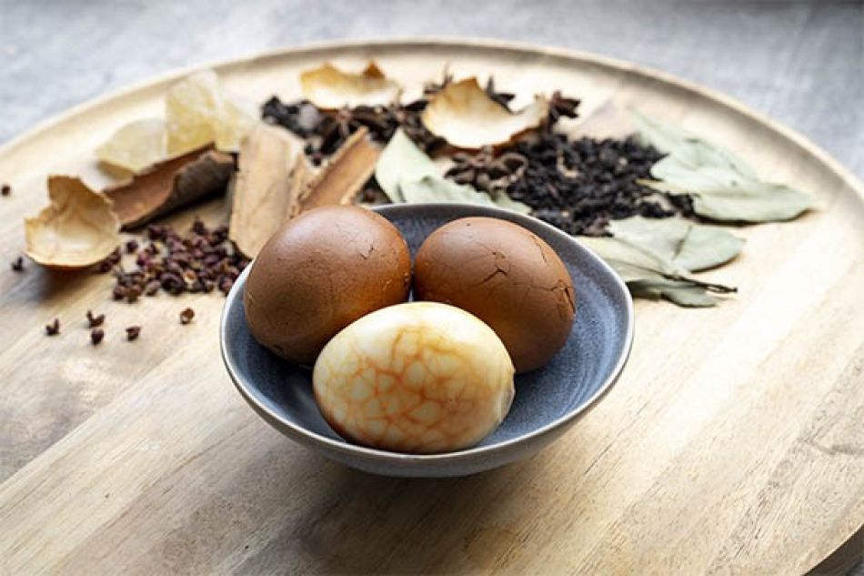 Chinese thee-eieren: Cha ye dan  茶叶蛋