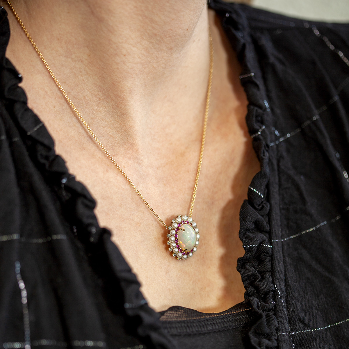 Collier d'occasion or 750 jaune opale rubis diamants perles de culture 43 cm