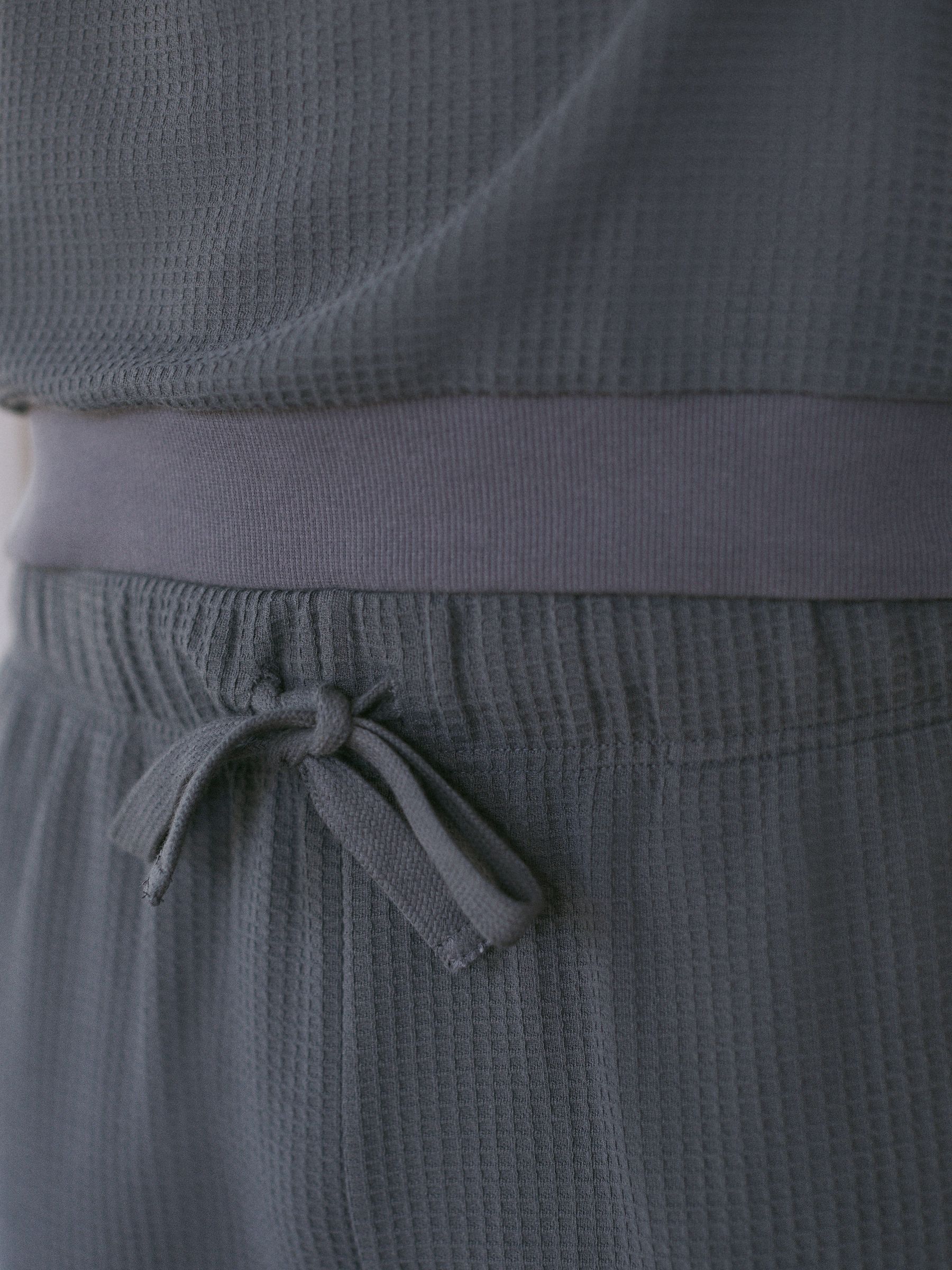 Leisteen grijs - Zachte pyjama met top met wafeldessin en lange mouwen