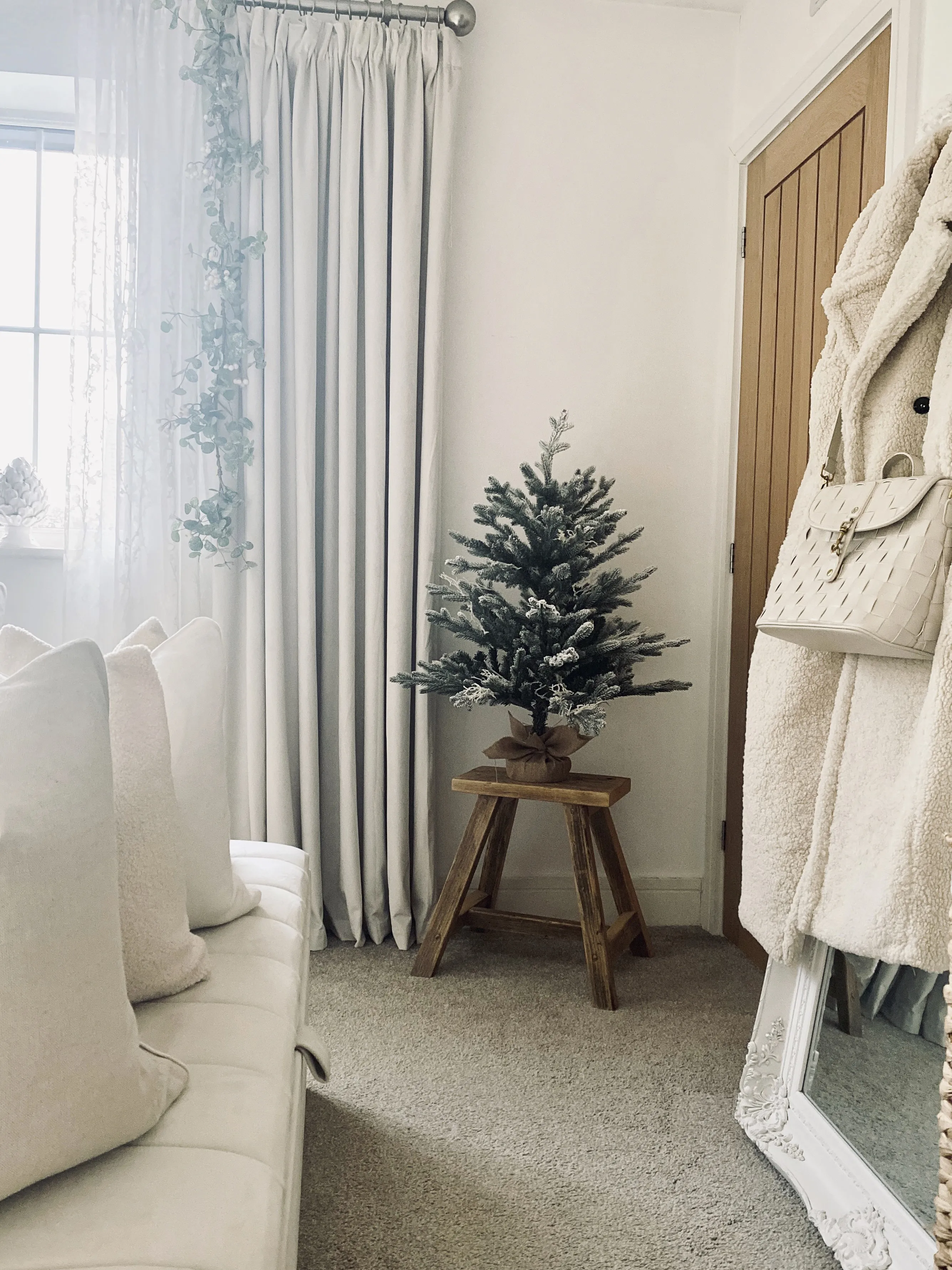 Besneeuwde kunstkerstboom RINGROSE 90 cm Groen