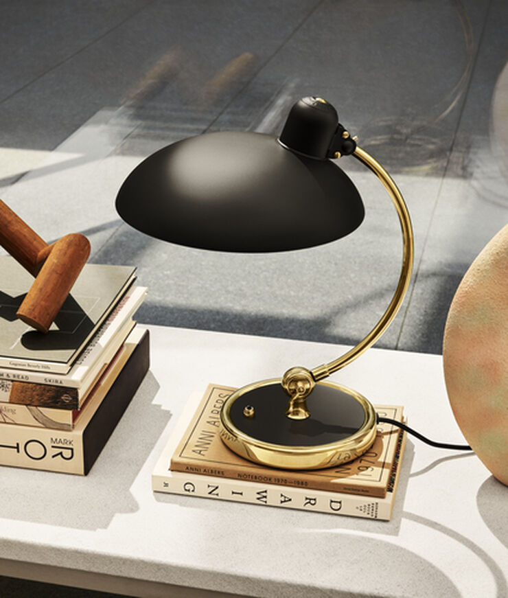 Fritz Hansen KAISER idell™ 6631-T Luxus Table Lamp Matt black