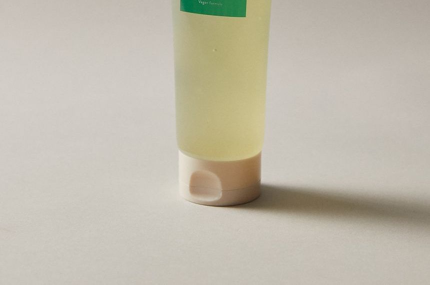 AROMATICA - Shampoo tegen hoofdhuidschilfers met rozemarijn