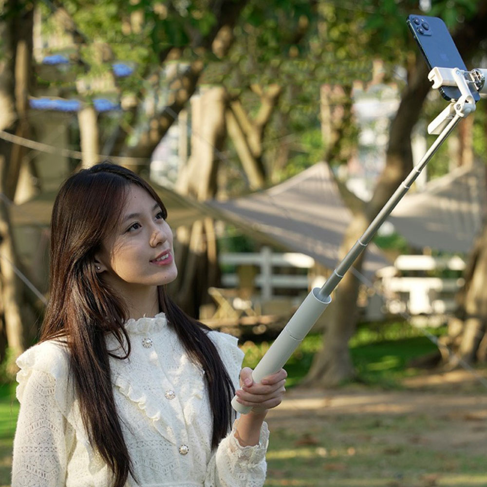 (120cm) Selfie Stick Tripod Dreibein Stativ Halterung mit RGB LED Beleuchtung für Smartphone - Weiss