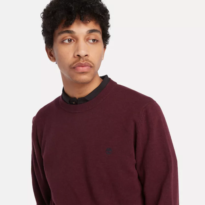 Suéter Cohas Brook de gola redonda para homem na cor bordô.