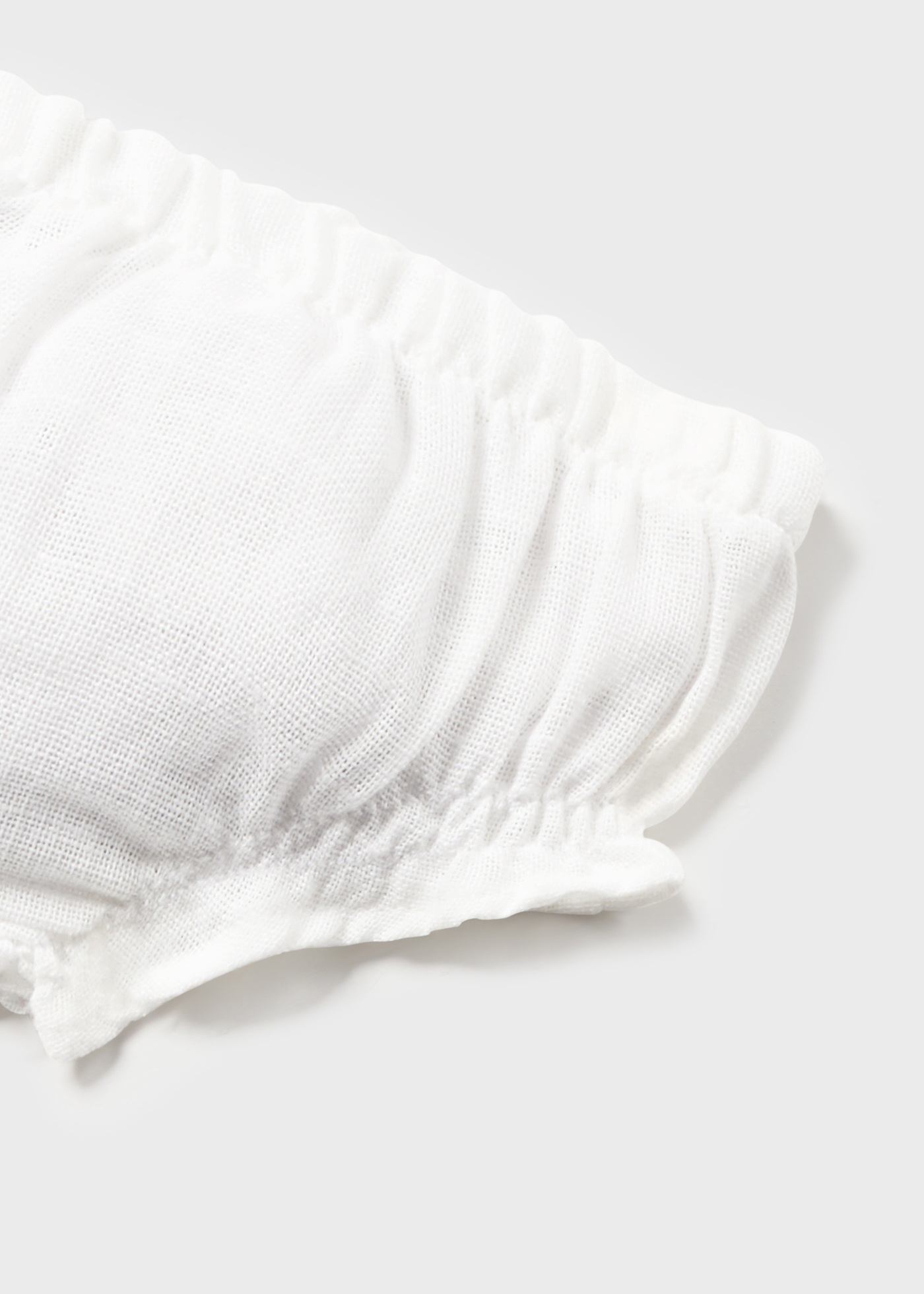 Vestido de malha franzida com capa para fralda para recém-nascido, branco-creme