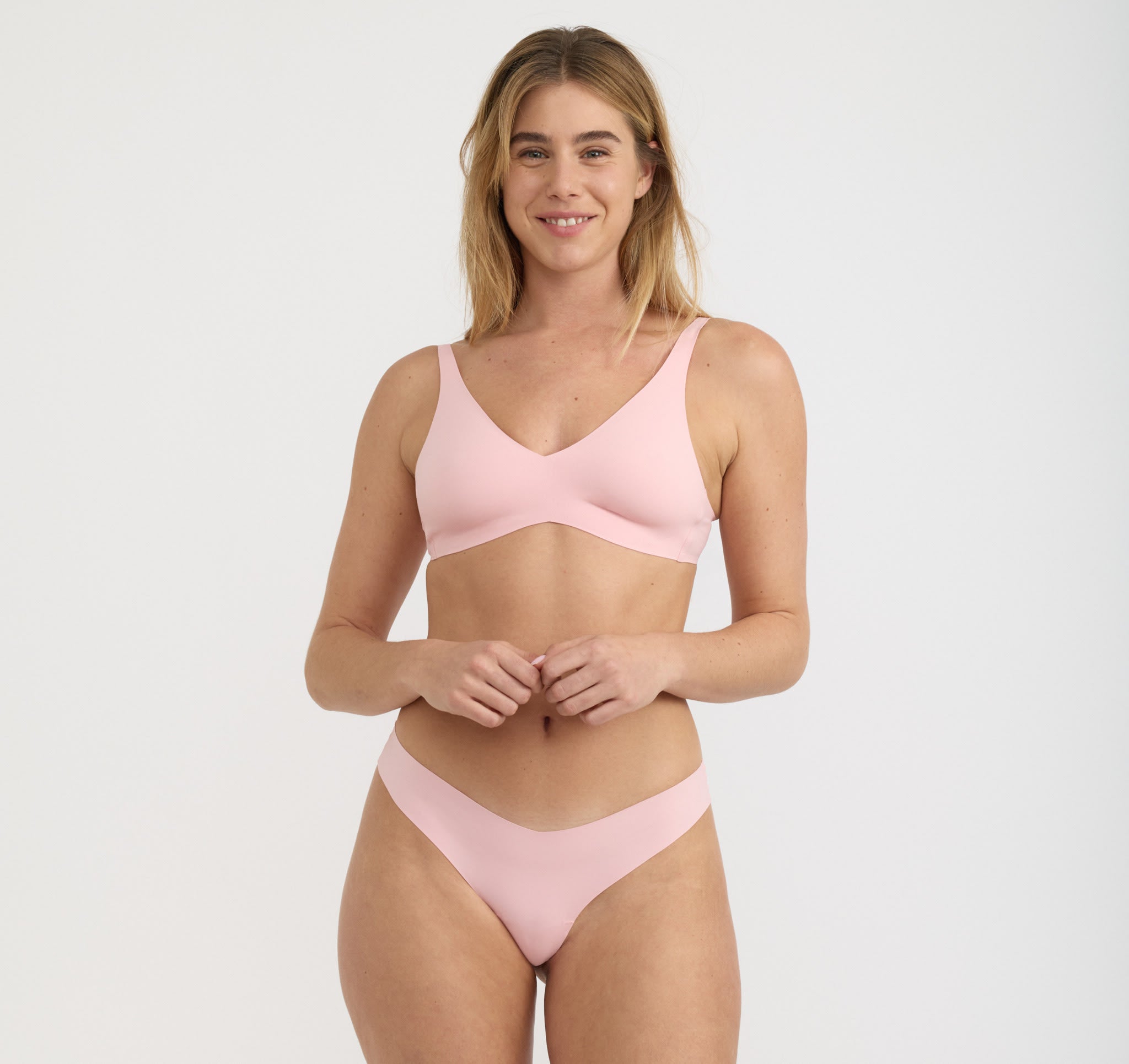 RECYCLED NYLON<br>Bare Plunge Bralette