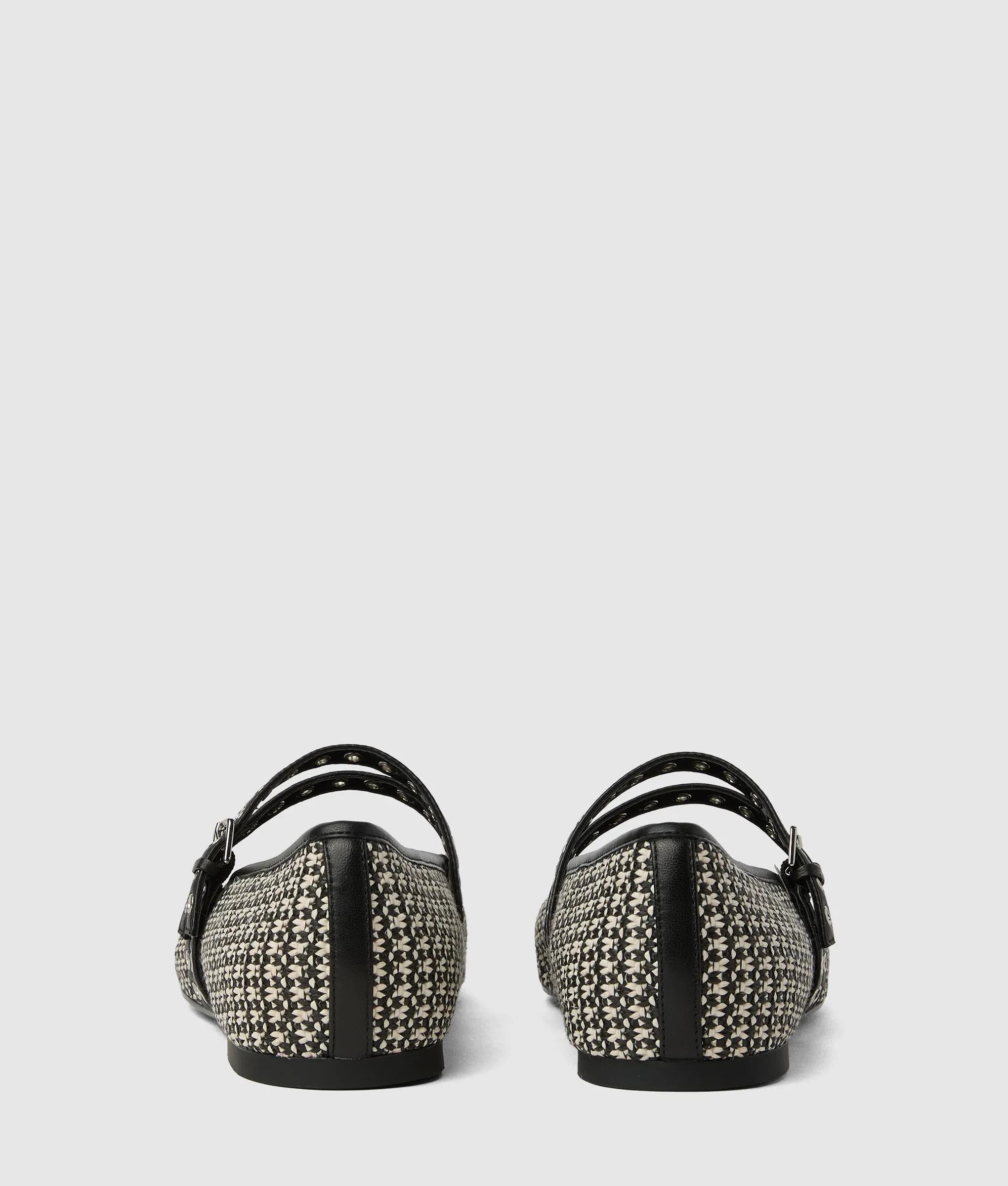 Karo band pumps