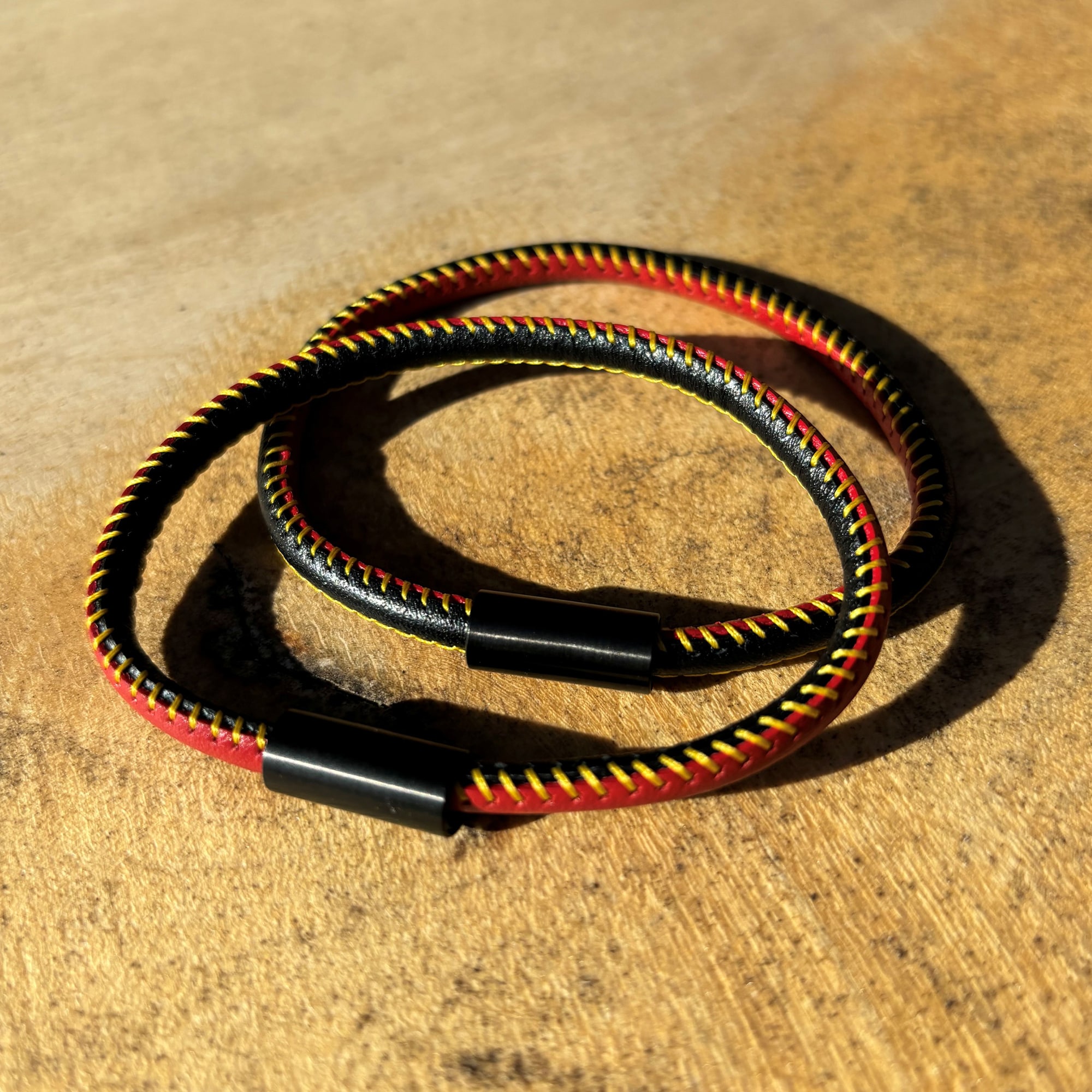 Zeeme Stainless Steel Armband echt Leder mit Deutschland-Farben 21cm