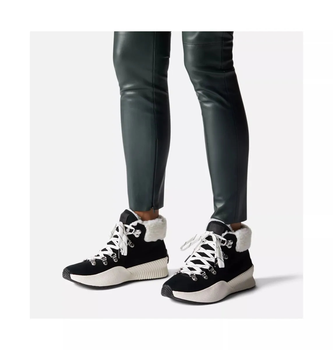 Sorel Women's Out N About III Conquest Waterproof Black