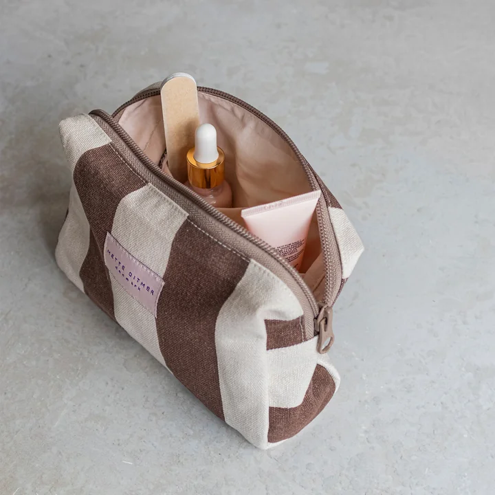 Mette Ditmer - BRING IT Kosmetiktasche, 26 x 20 cm, braun