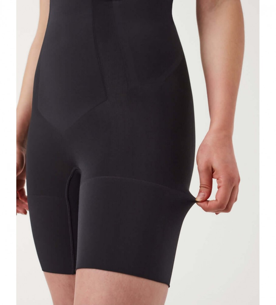 Meia-calça super modeladora SPANX nude preta de cintura alta