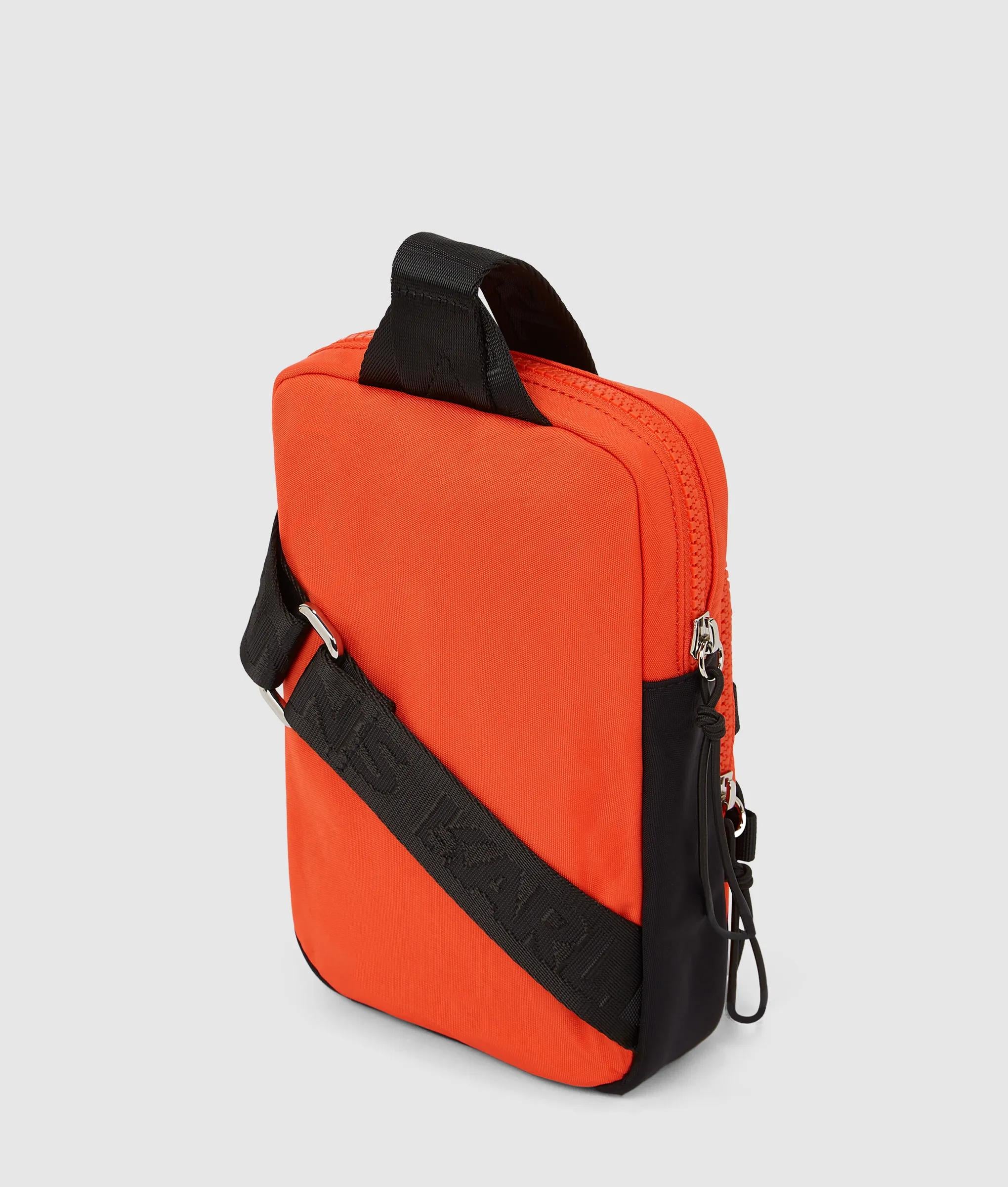 Praktische schuine tas met trekkoord