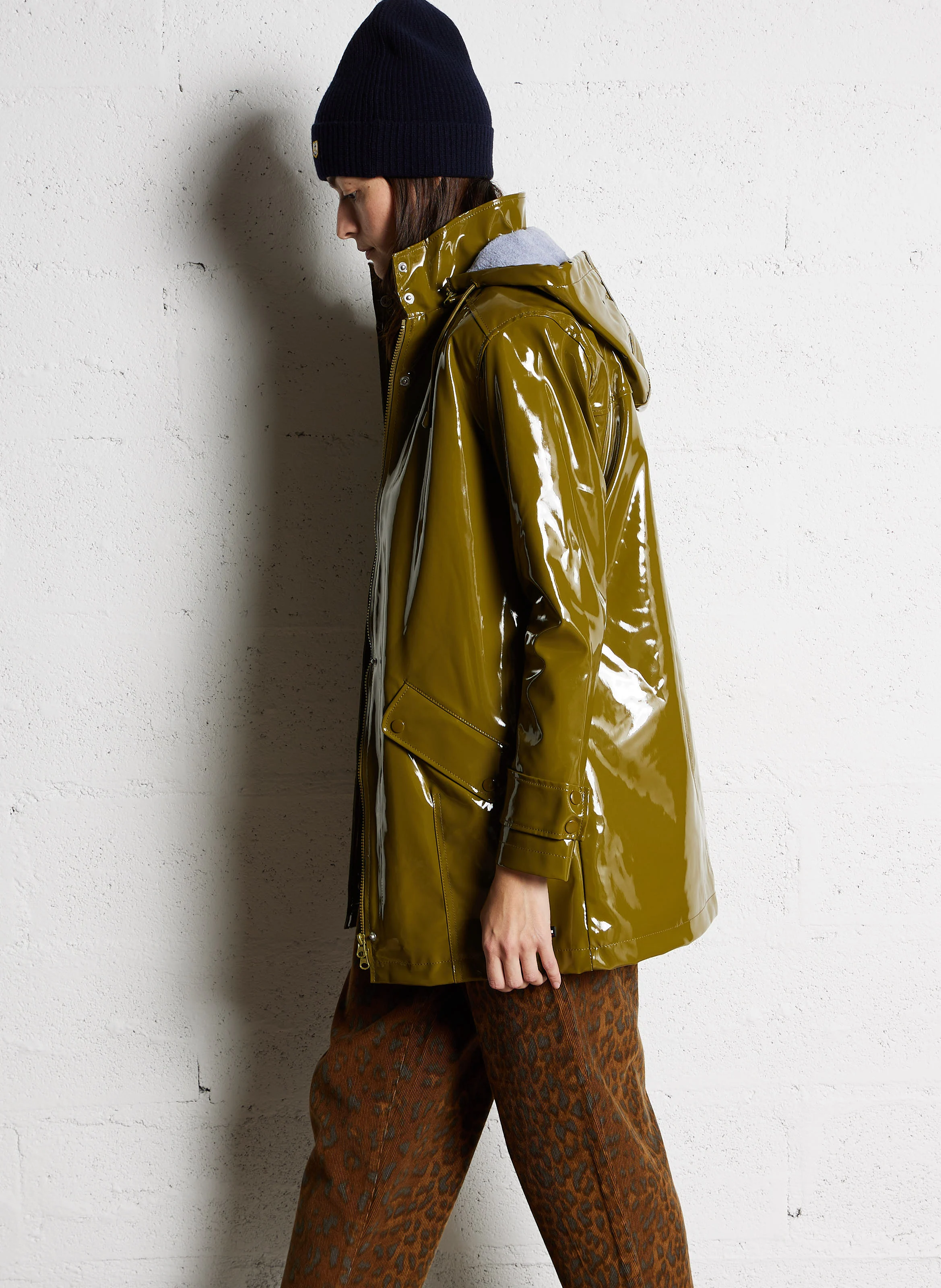 MAÉ - Imperméable à capuche vernis | Vert