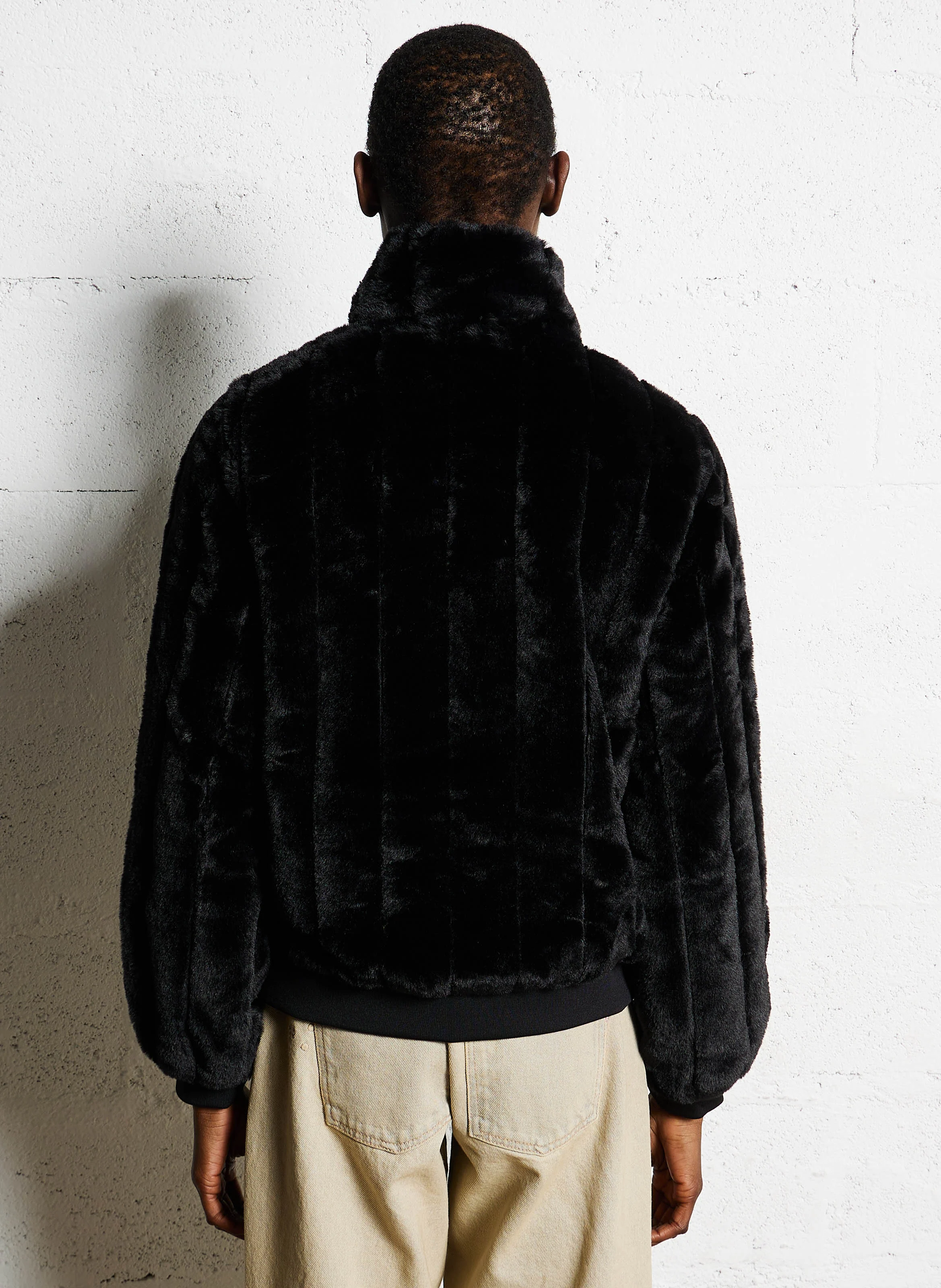 EMBRA - Blouson droit en fourrure synthétique | Noir