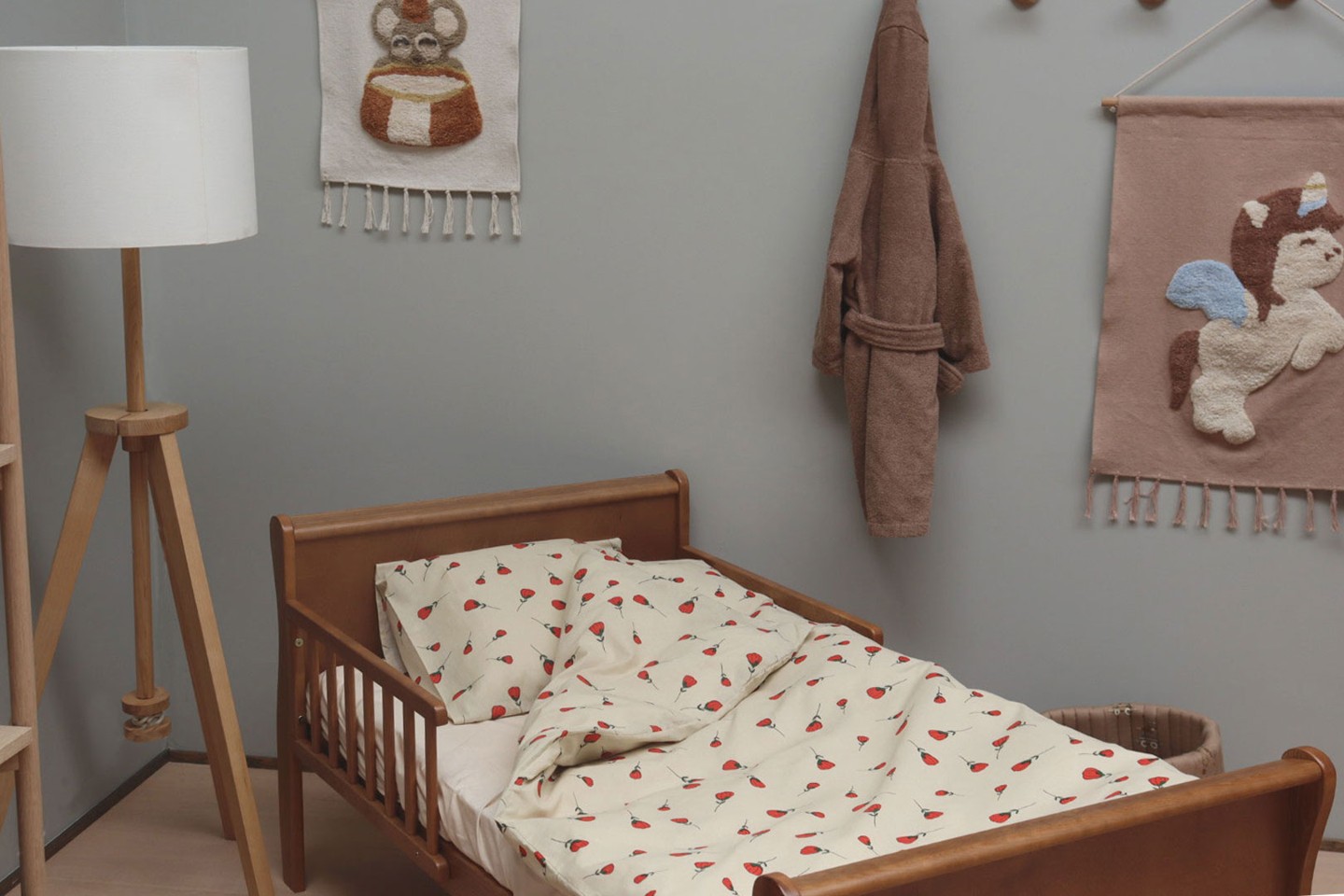 By Mats - Sengelinned Babystørrelse 70 x 100 cm - Blandede roser