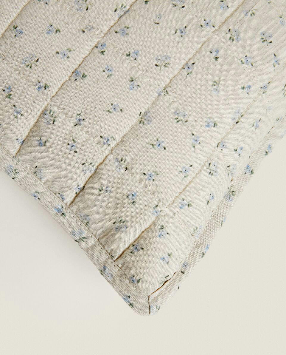 CAPA DE ALMOFADA COM ESTAMPA FLORAL
