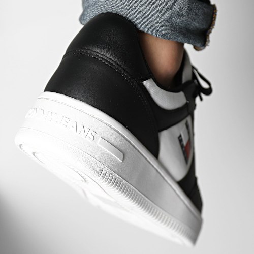 Baskets Retro Basket Essential 1395 Black Ecru