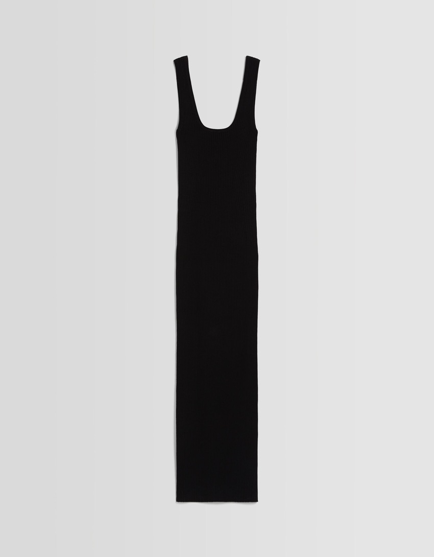 Vestido midi canelado com alças finas
