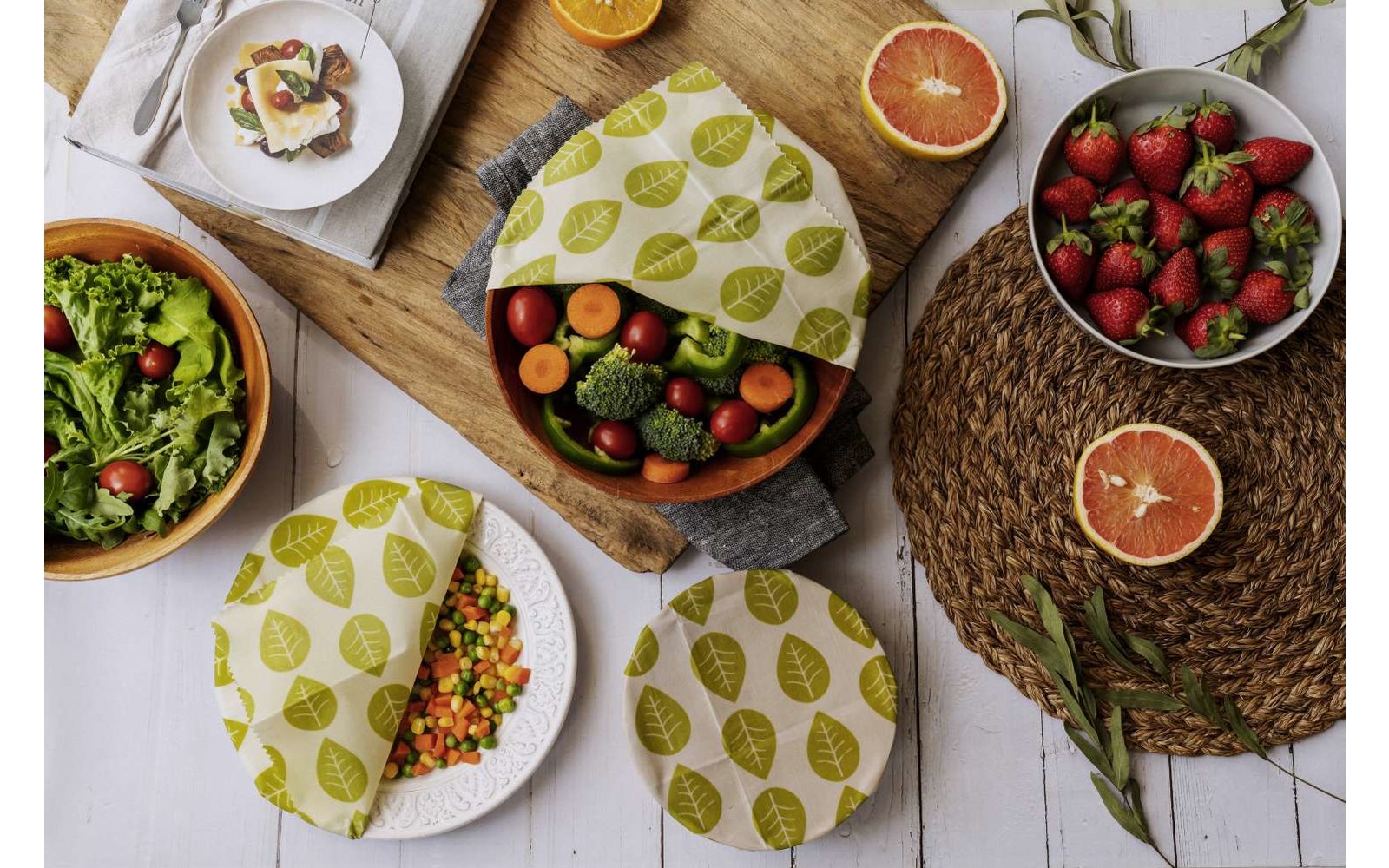 Nuts Innovations Pflanzenwachstuch Vegan Grüne Blätter