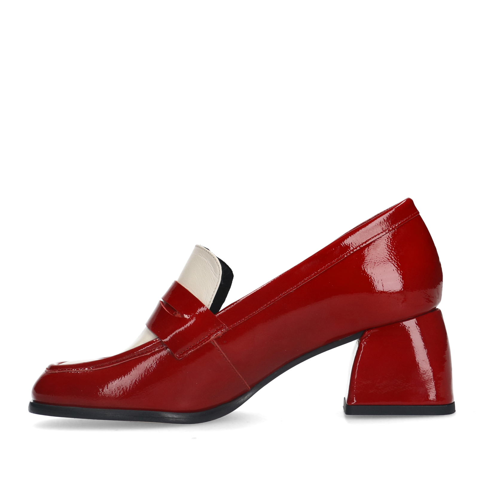 Rode lakleren pumps