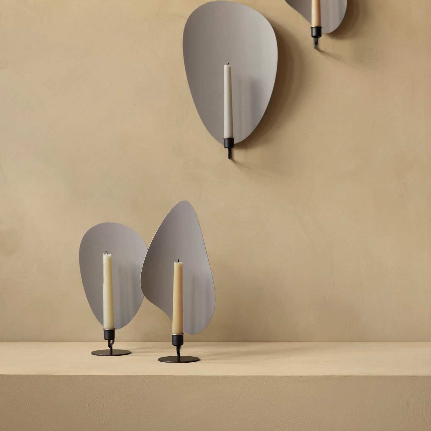 Audo Copenhagen  Flambeau lysestage, Grey/Bronzed Brass - H34 cm.